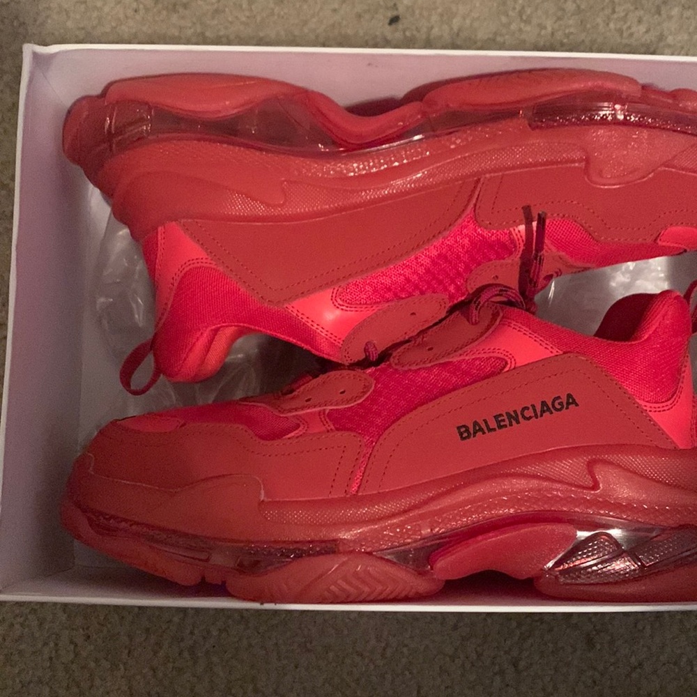 I am selling balanciaga shoes for a good price